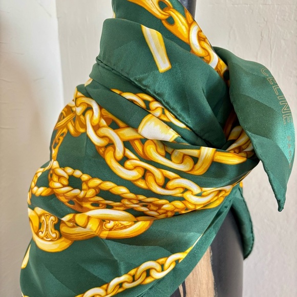 CÉLINE PARIS Hand-Rolled Silk Scarf in Emerald Green and Gold - Picture 13 of 13